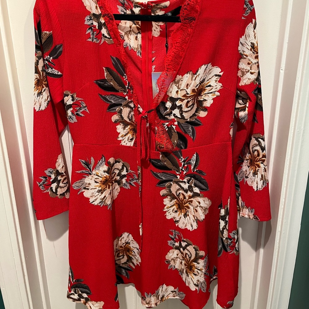 NWT Missguided Petite Red Floral Skater Dress